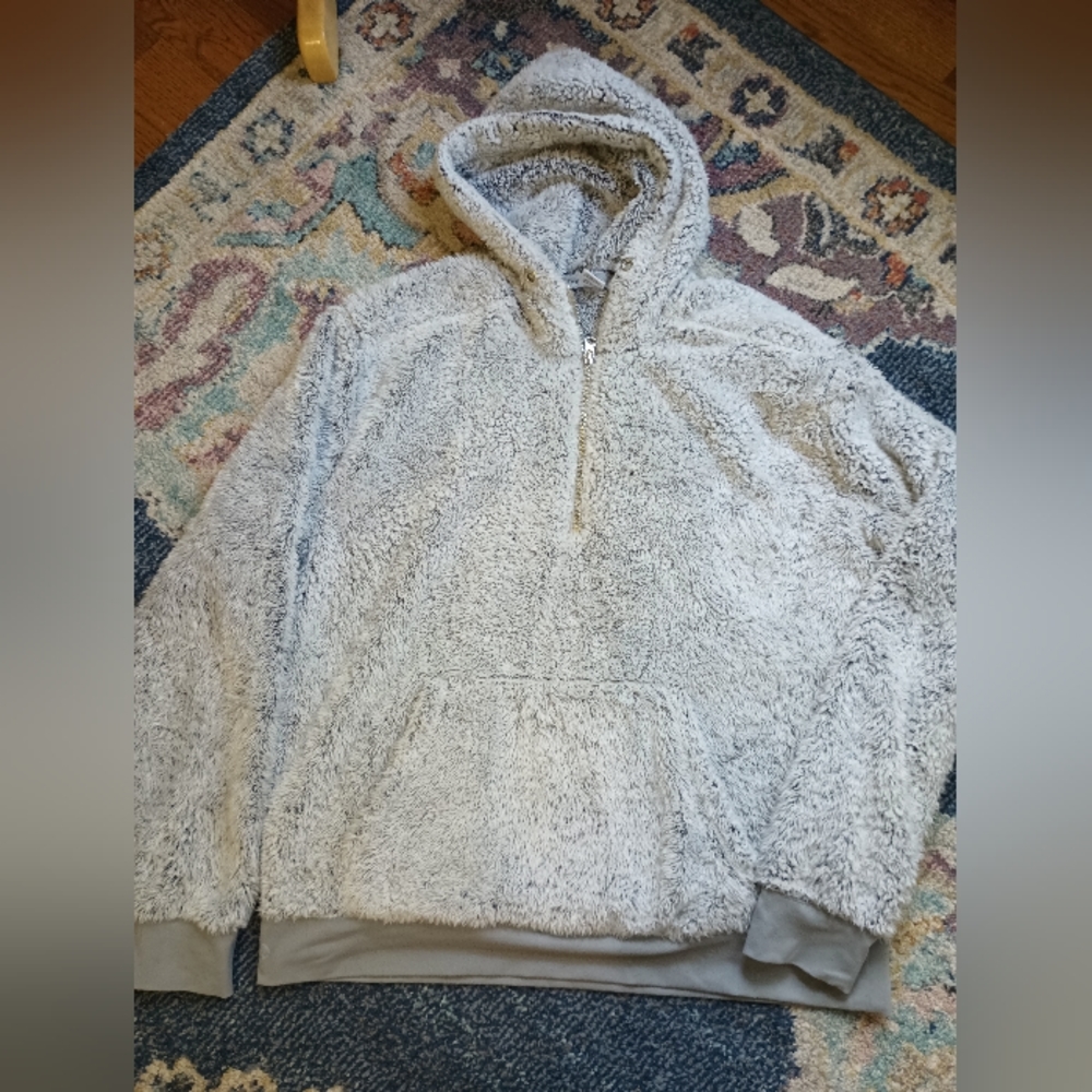 Senita Hoodie